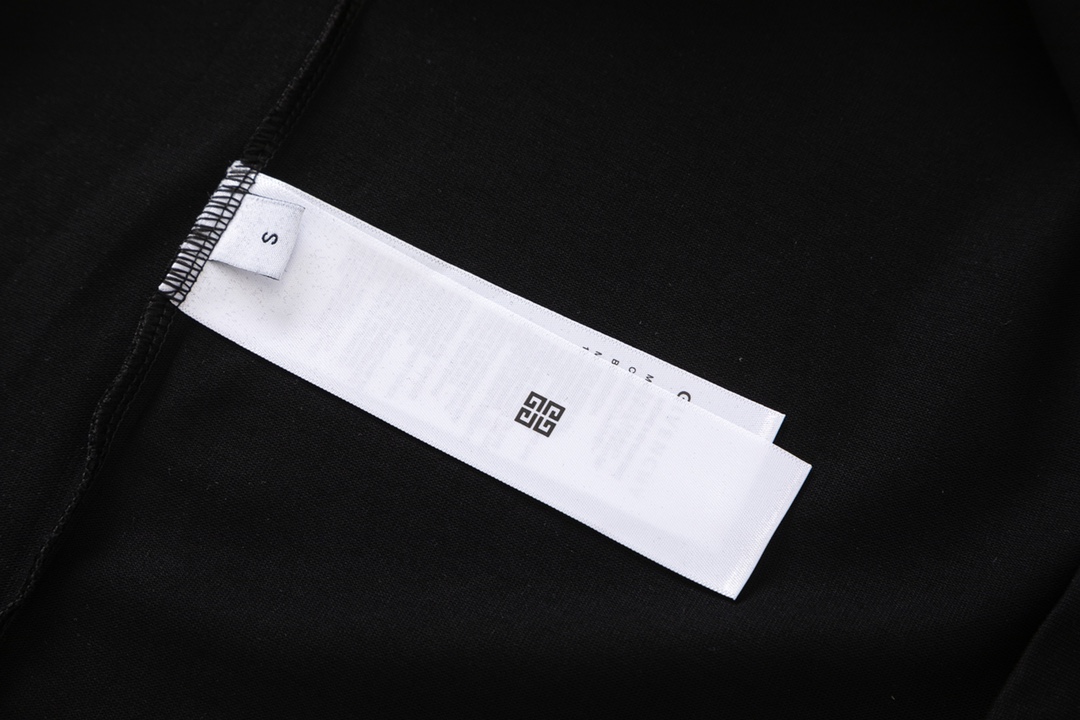 ジバンシィtシャツ偽物 大活躍 トップス tシャツ 人気品 半袖 龍プリント 純綿 柔らかい ファッション ブラック_8