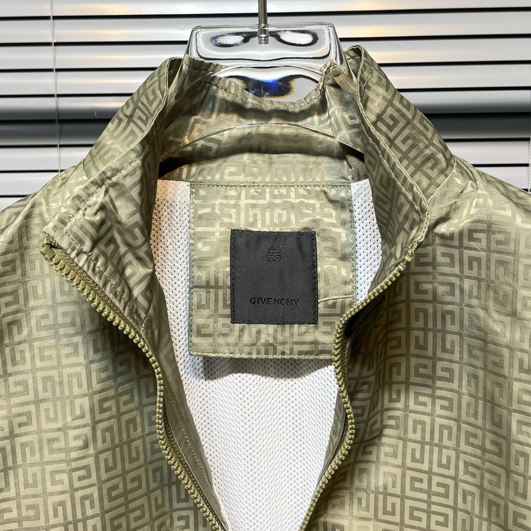ジバンシー アウター偽物 ジャケット トップス 軽量 ハイネック 防風 刺繍ロゴ 人気定番 シンプル 杏色_4