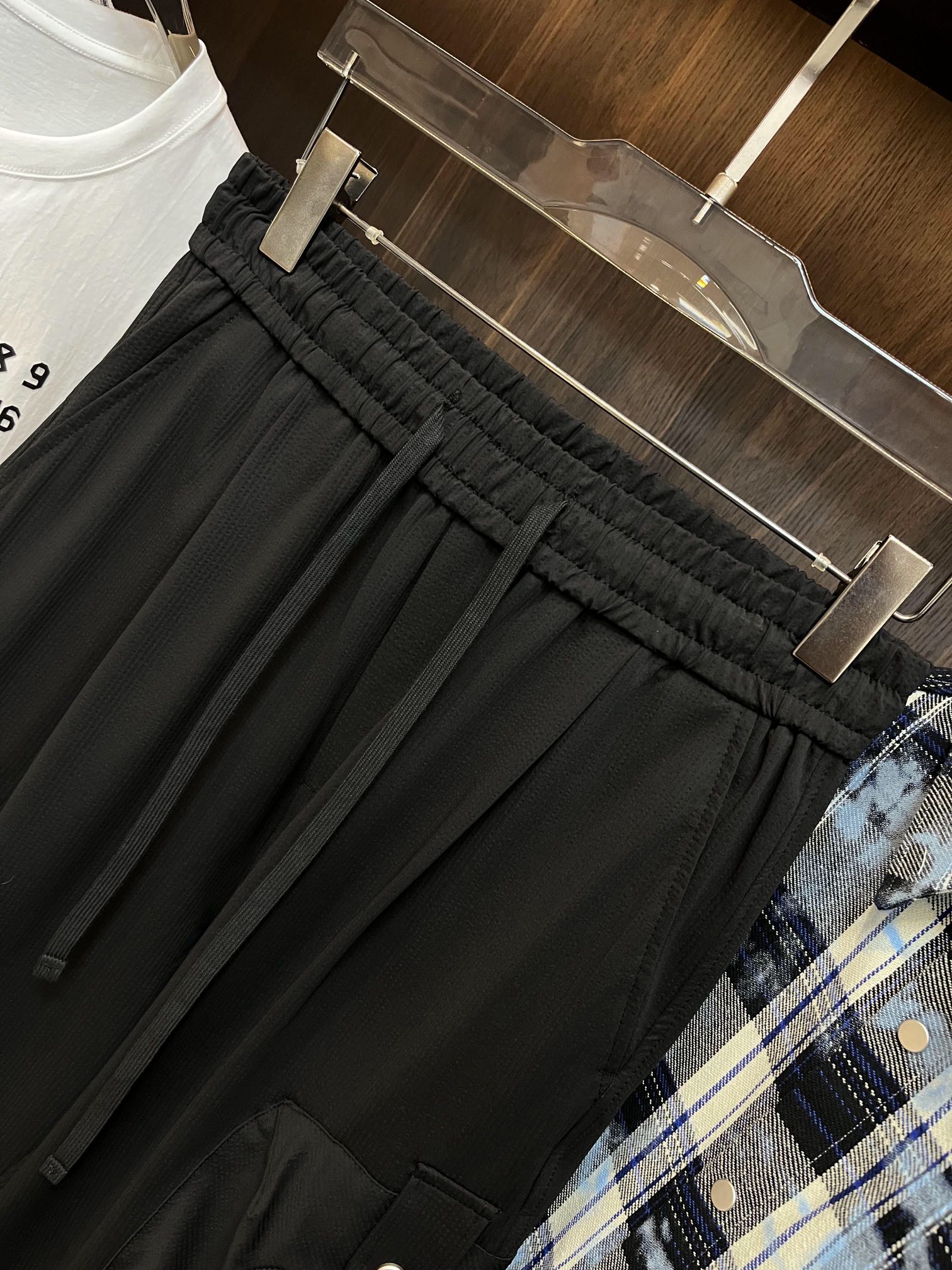 春夏新作 バレンシアガの服偽物 カジュアルパンツ メンズ カーゴズボン ワイドパンツ アウトドア 作業着 ブラック_4