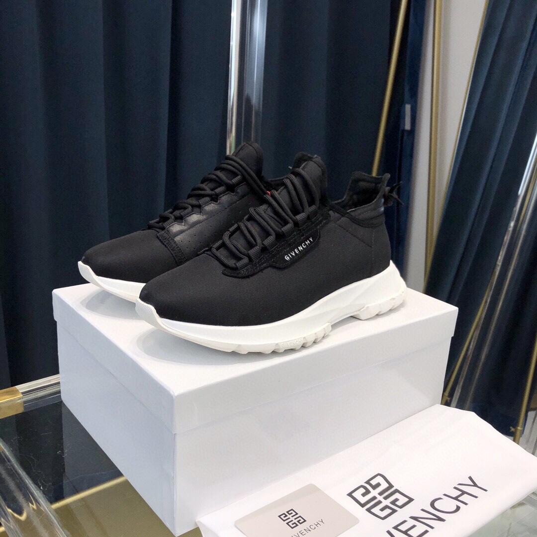 期間限定SALE!! ジバンシー 通販激安通販 運動シューズ スポーツシューズ 軽量性 通気性 ランニング 人気新作 ブラック_2