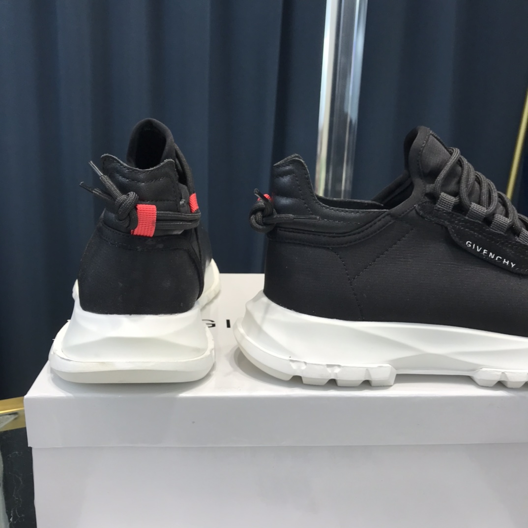 期間限定SALE!! ジバンシー 通販激安通販 運動シューズ スポーツシューズ 軽量性 通気性 ランニング 人気新作 ブラック_8