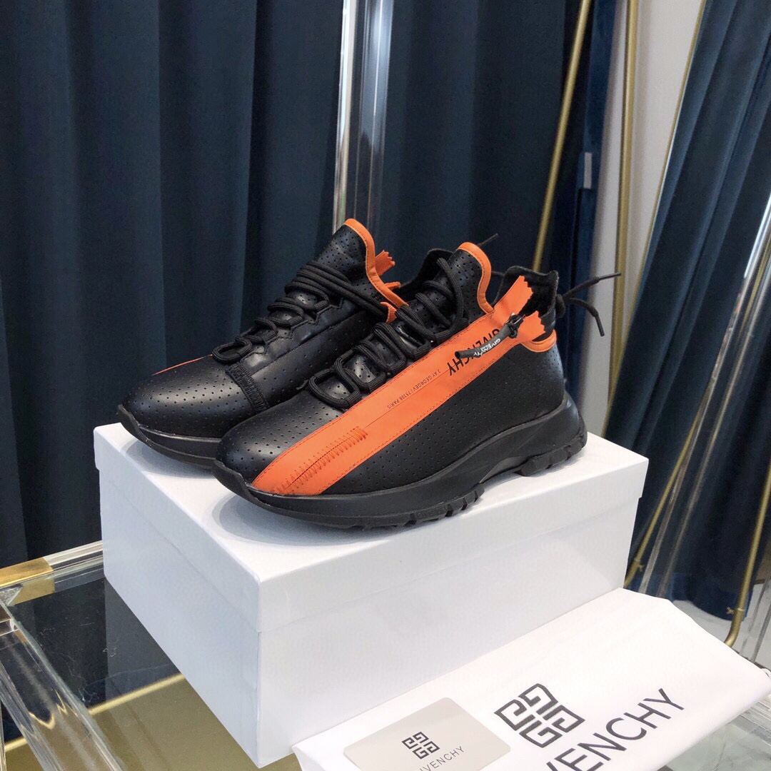 高級感に溢れ ジバンシィ スニーカー メンズスーパーコピー 運動シューズ レザー スポーツシューズ 軽量性 通気性 ランニング ブラック_2