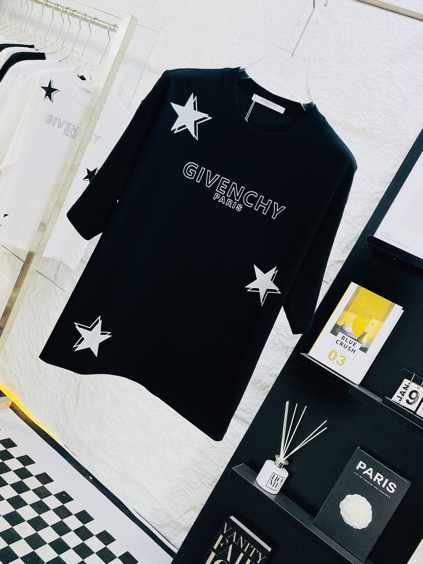 爽やかな ジバンシィ tシャツ メンズｎ級品 トップス 純綿 星プリント 柔らかい ファッション 人気定番 ブラック_2