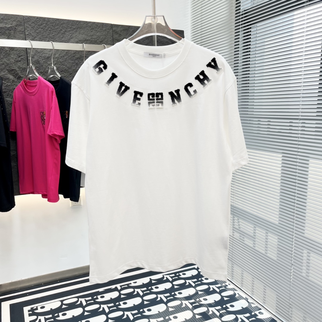 お得100%新品 ジバンシィ ネクタイスーパーコピー 半袖 トップス 純綿tシャツ 夏服 ネックレスロゴプリント ホワイト_1