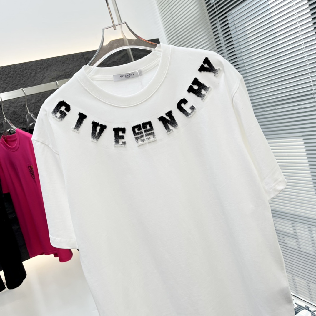 お得100%新品 ジバンシィ ネクタイスーパーコピー 半袖 トップス 純綿tシャツ 夏服 ネックレスロゴプリント ホワイト_4