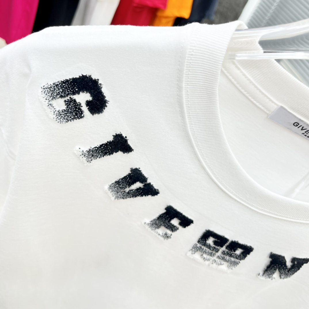 お得100%新品 ジバンシィ ネクタイスーパーコピー 半袖 トップス 純綿tシャツ 夏服 ネックレスロゴプリント ホワイト_5