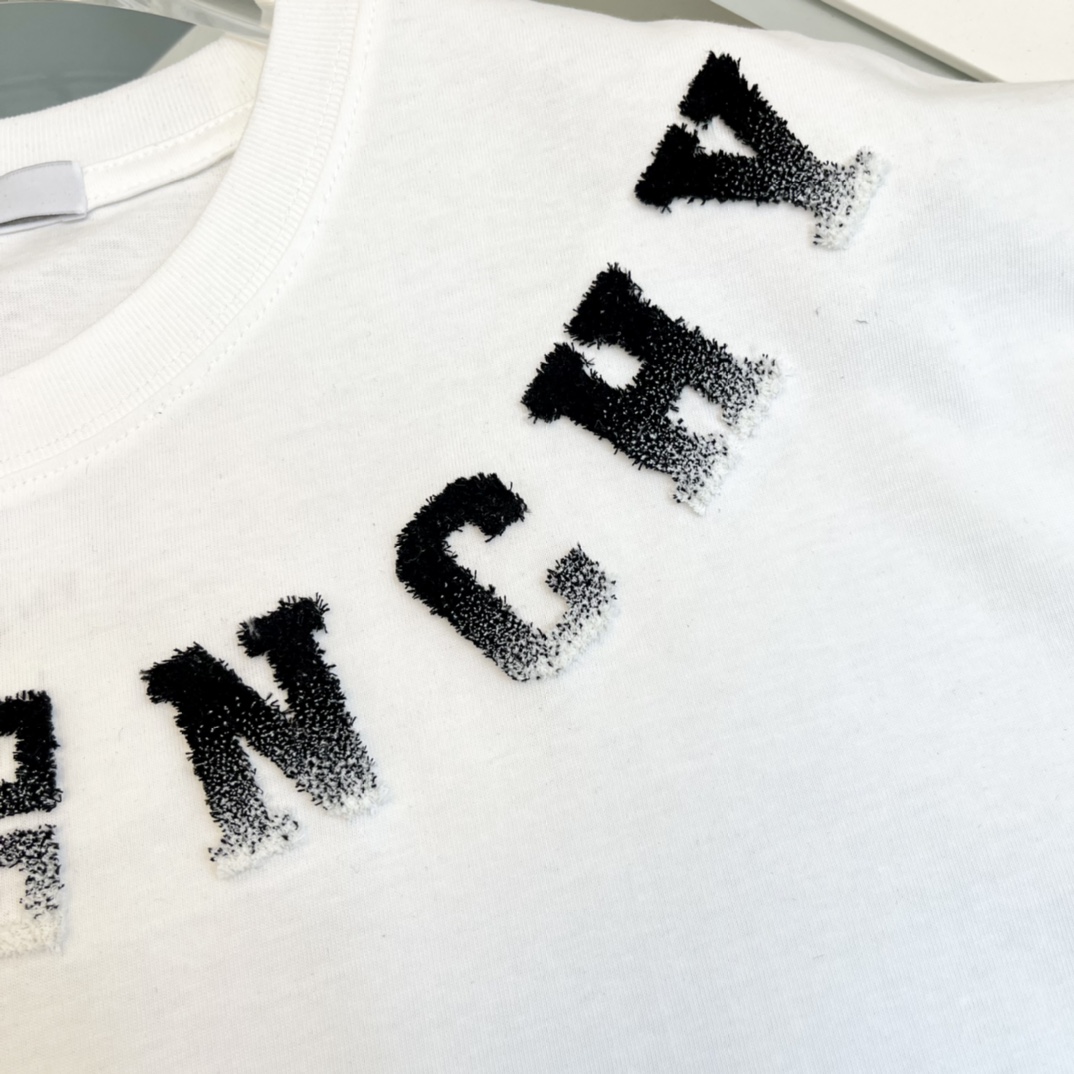 お得100%新品 ジバンシィ ネクタイスーパーコピー 半袖 トップス 純綿tシャツ 夏服 ネックレスロゴプリント ホワイト_9