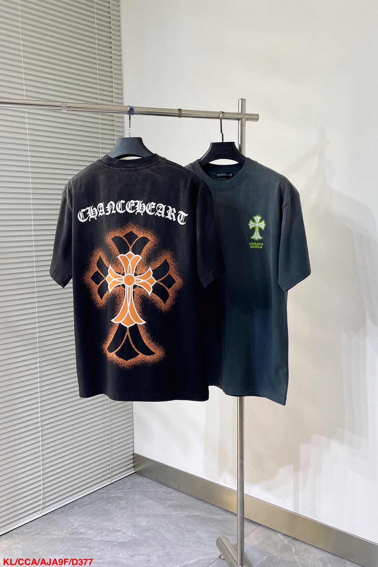 最前線2024 クロムハーツtシャツ 激安コピー トップス 純綿 品質保証 ゆったり レモンイエローロゴ シンプル グレイ_8