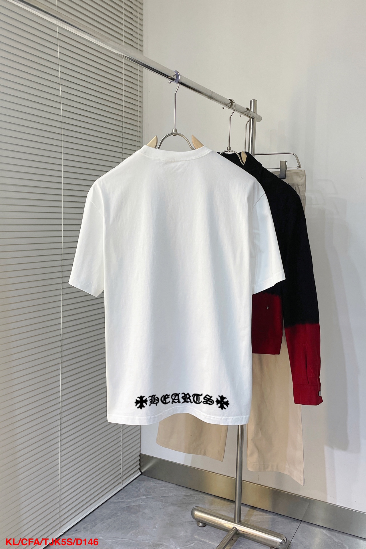 クロムハーツtシャツ 公式偽物 トップス 純綿 半袖 高級感に溢れ ゆったり 柔らかい ホワイト_2