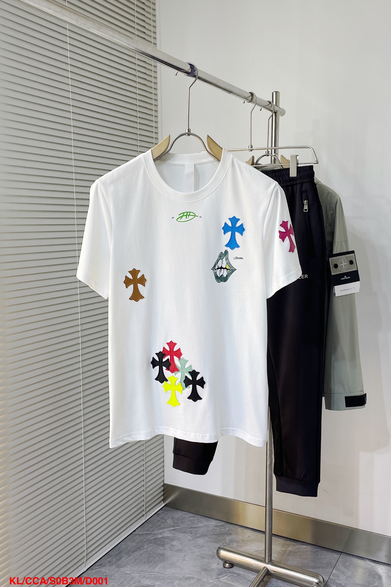 クロムハーツ tシャツ激安通販 トップス 純綿 半袖 カラフル十字架 ファッション 高品質 男女兼用 2色可選_2
