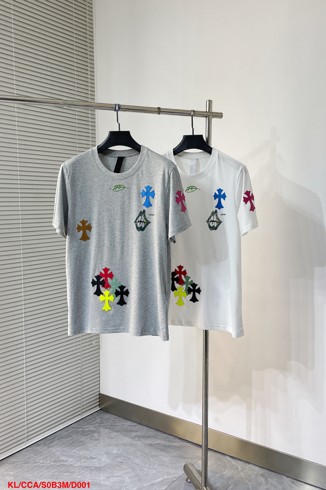 クロムハーツ tシャツ激安通販 トップス 純綿 半袖 カラフル十字架 ファッション 高品質 男女兼用 2色可選_9