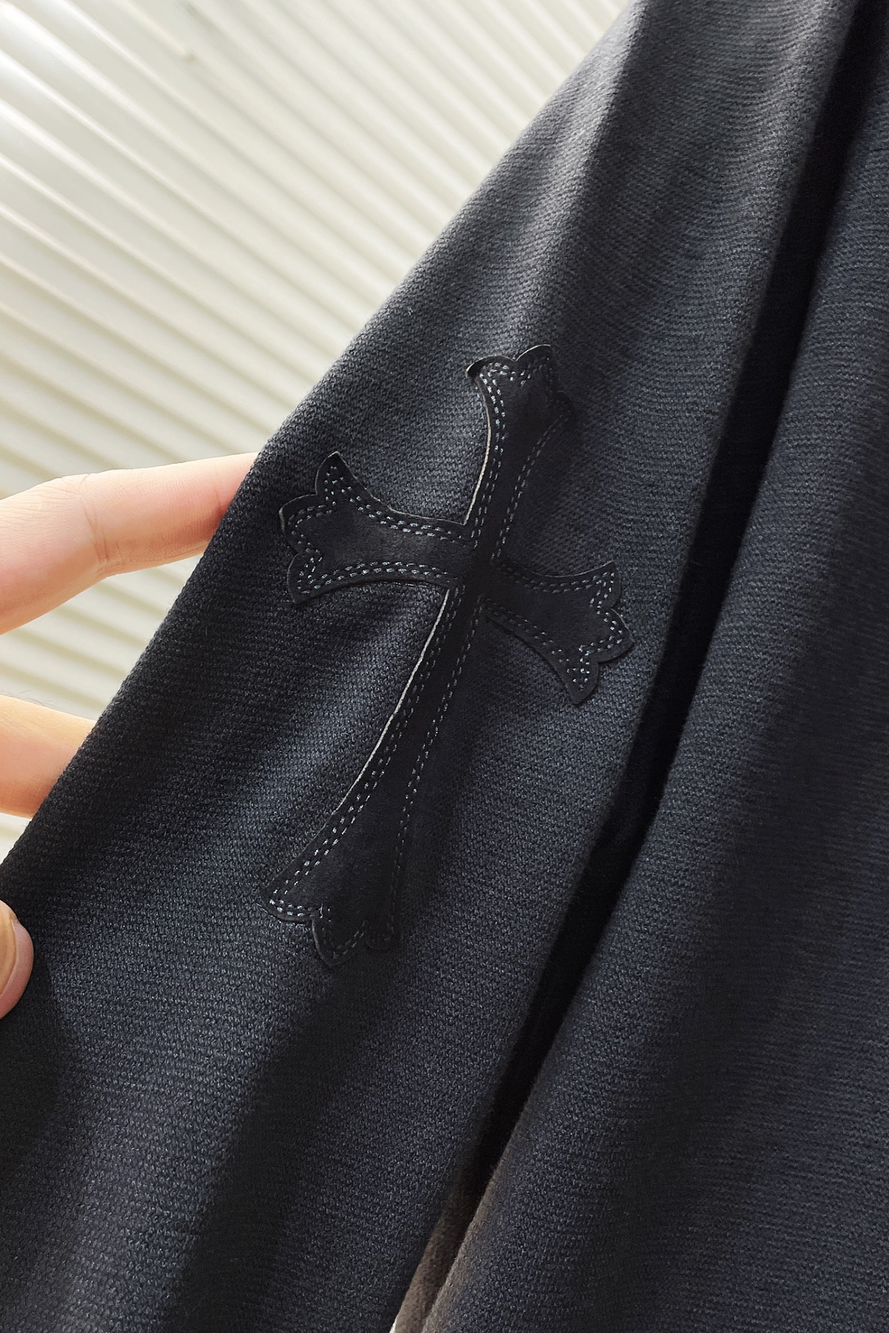 クロムハーツ tシャツ 公式コピー トップス 純綿 長袖 十字架 レザー シンプル 秋服 大人気 ブラック_6