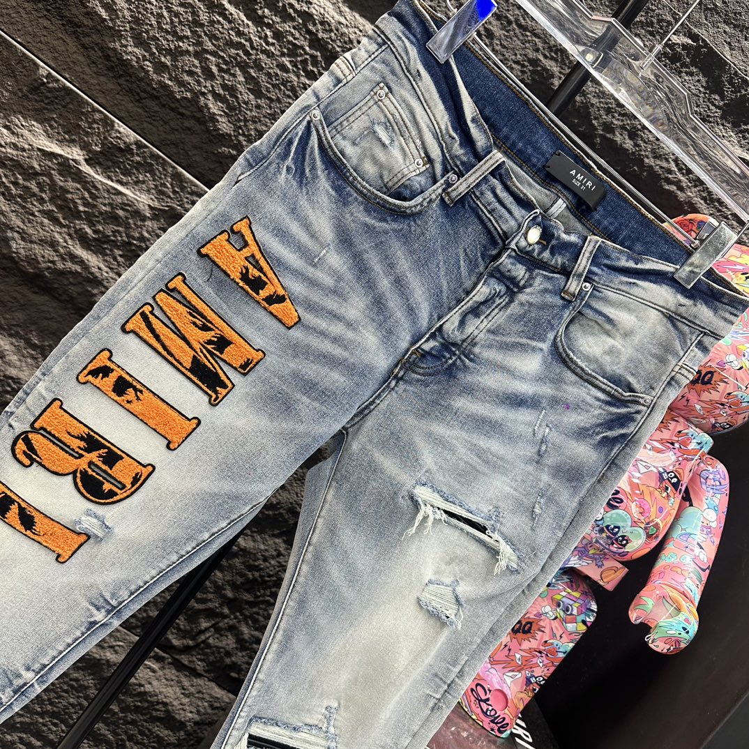 AMIRI ジーンズ エマール偽物 触り心地のいい デニムズボン ロゴ付き 美脚 パンツ 人気新作 ブルー_3
