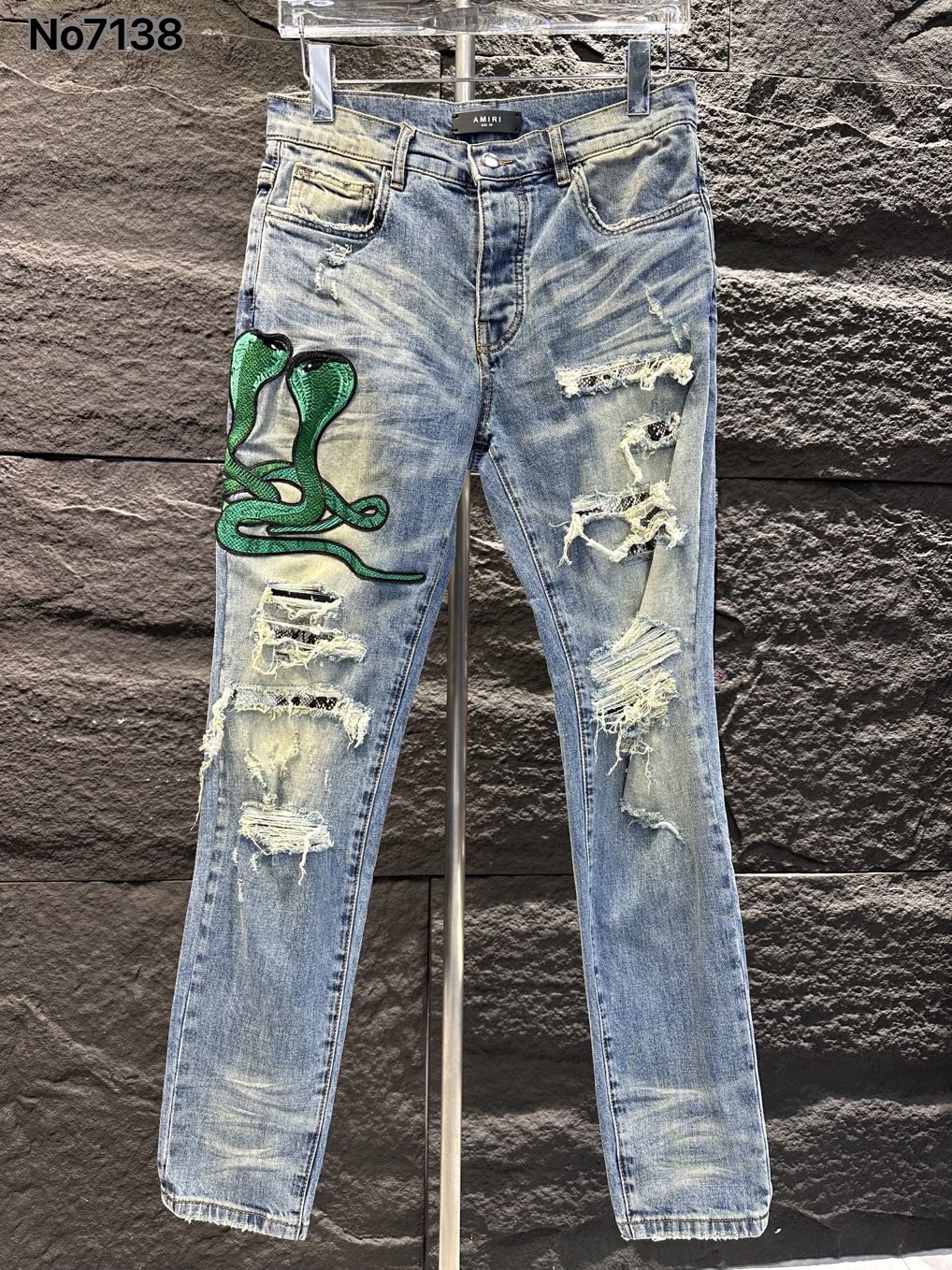 AMIRI 大絶賛 8ジーンズ激安通販 デニム ズボン 美脚 パンツ ファッション シンプル 柔らかい コブラ刺繍 ブルー_1