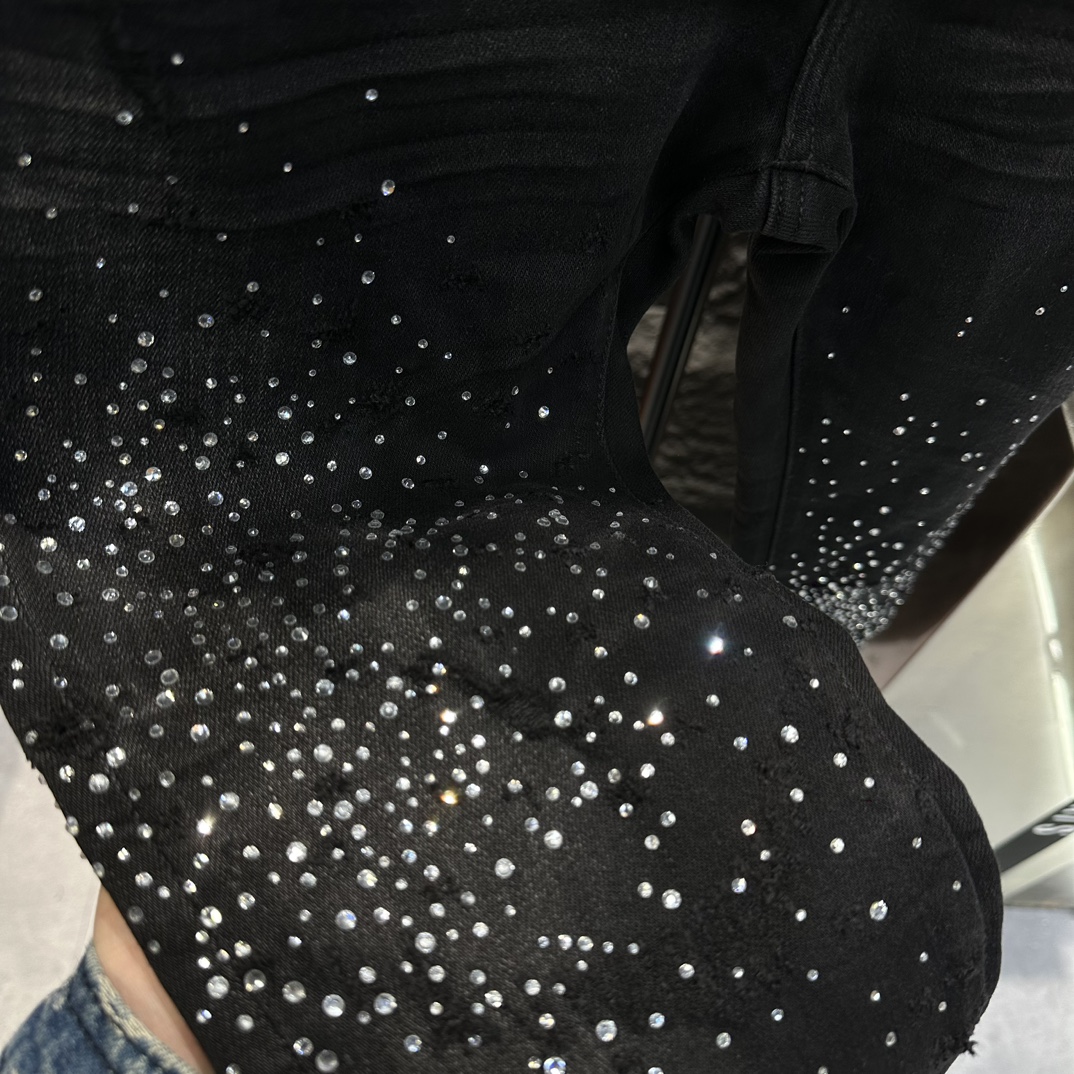 AMIRI HOT 2024夏の定番 amiriズボン偽物 シンプル ジンーズ パンツ 人気定番 デニム素材 新品 ブラック_3