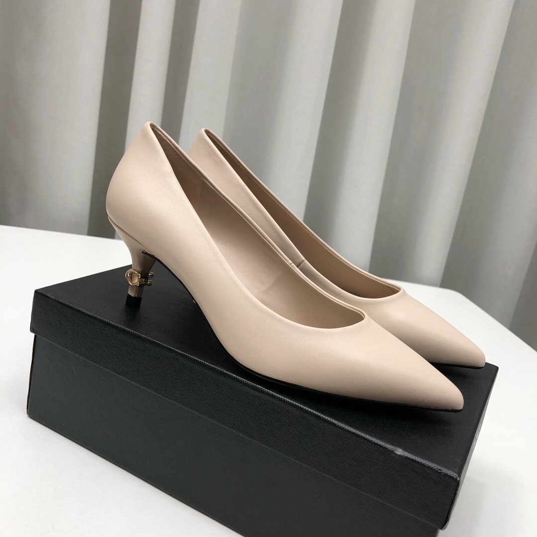 COACHコーチのブーツスーパーコピー ハイビール 底5.5㎝ 歩きやすい 走れるパンプス 痛くない レディース ピンク_1