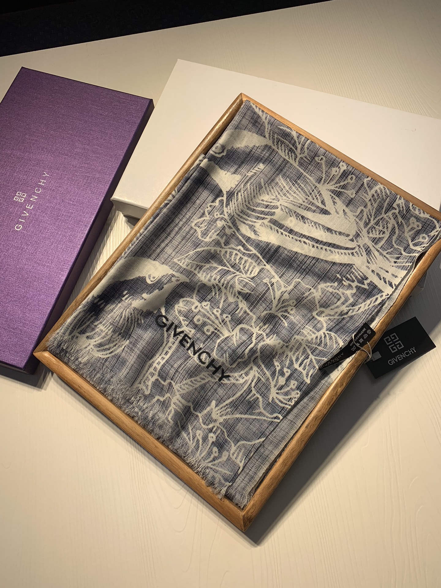GIVENCHYジバンシー スカーフ シルクコピー 冷感 紫外線対策 薄手 コットン 軽量 綿 おしゃれ ふんわり 冷房対策 グレイ_2