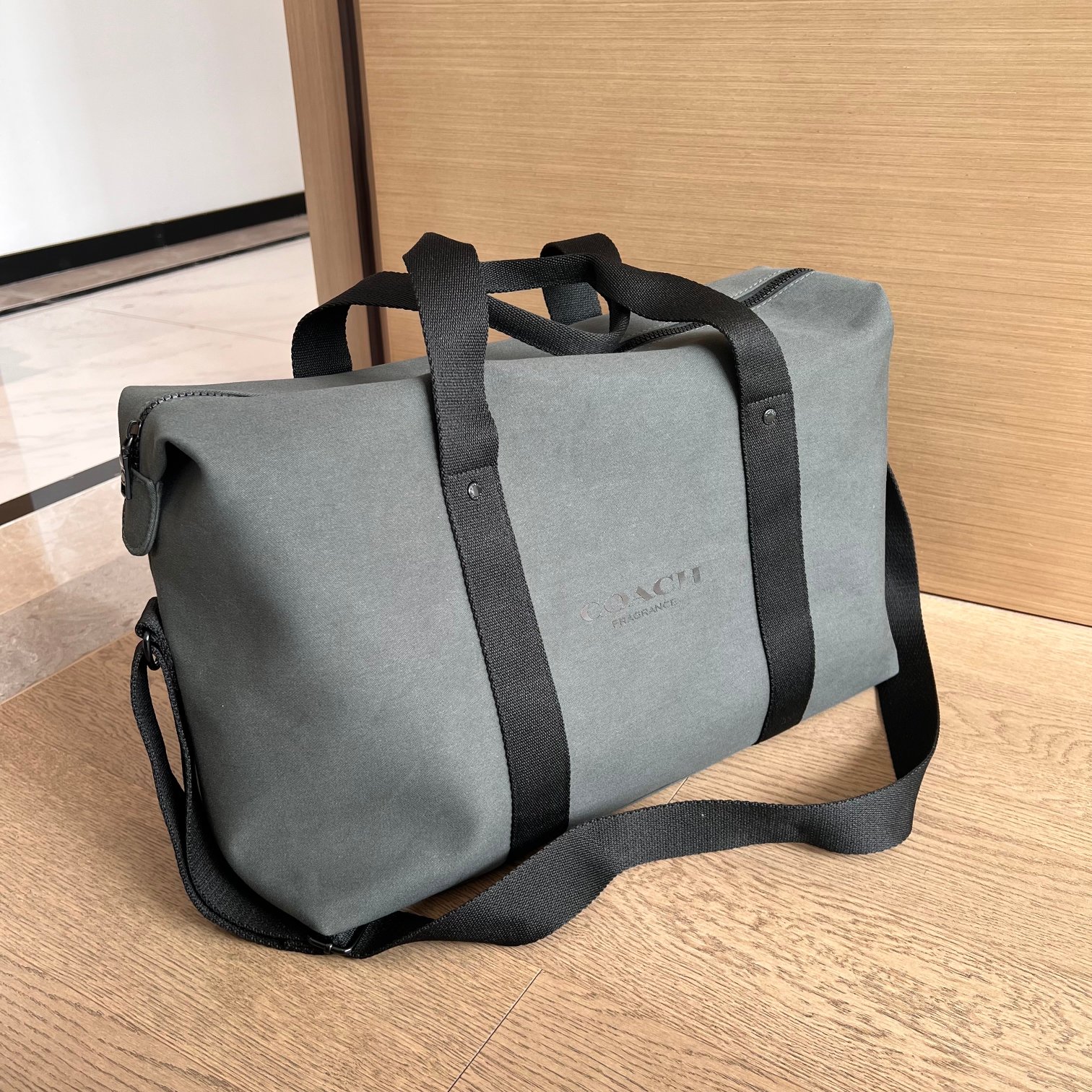 COACHレディース コーチバッグコピー バッグ 牛革 レザー 実用 大容量 旅行バッグ シンプル 出張用 グレイ_2