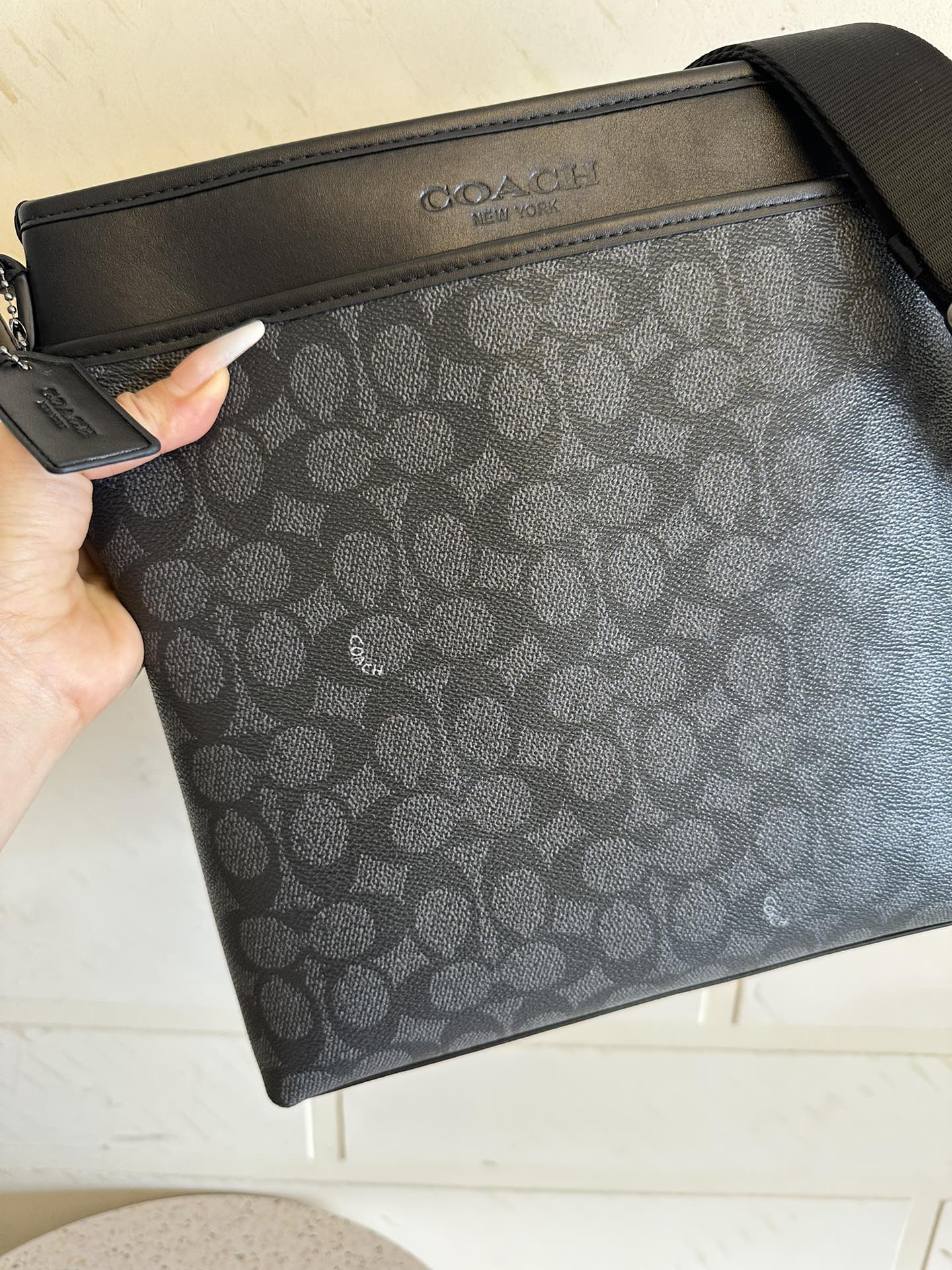 COACHコーチバッグ 買取Ｎ級品 斜め掛けバッグ 牛革 レザー シンプル 低価 肩下げ 調整可 メンズ ブラック_3