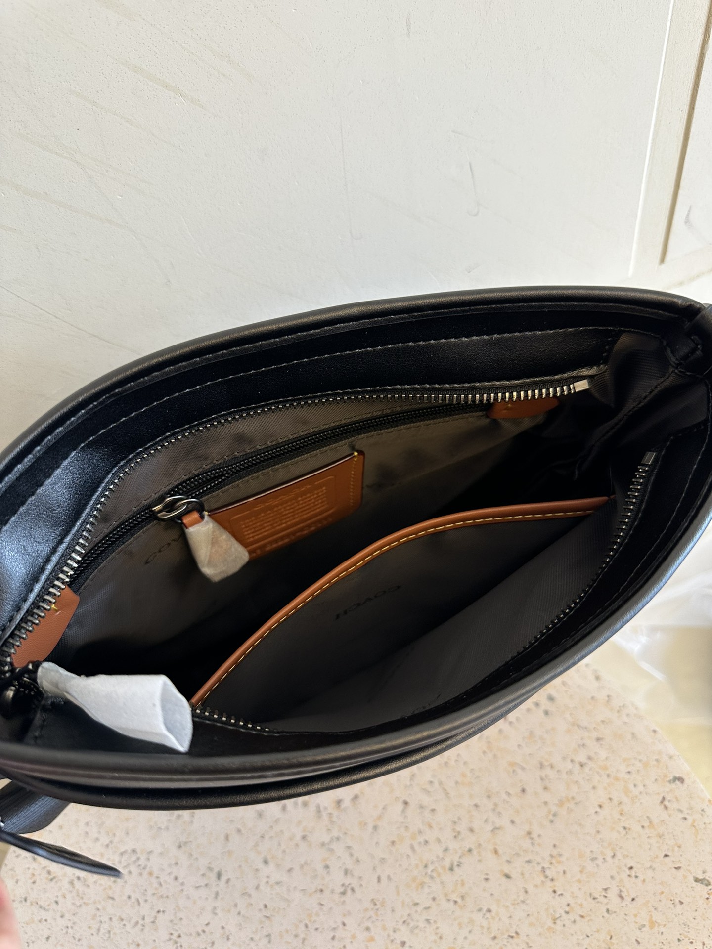 COACHコーチバッグ 買取Ｎ級品 斜め掛けバッグ 牛革 レザー シンプル 低価 肩下げ 調整可 メンズ ブラック_7