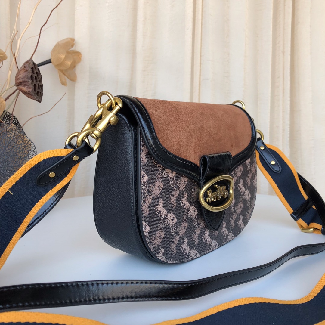 COACHコーチバッグメルカリコピー 長さ調節可能 肩掛けバッグ 牛革 レザー ファッション 肩下げ レディース レッド_4