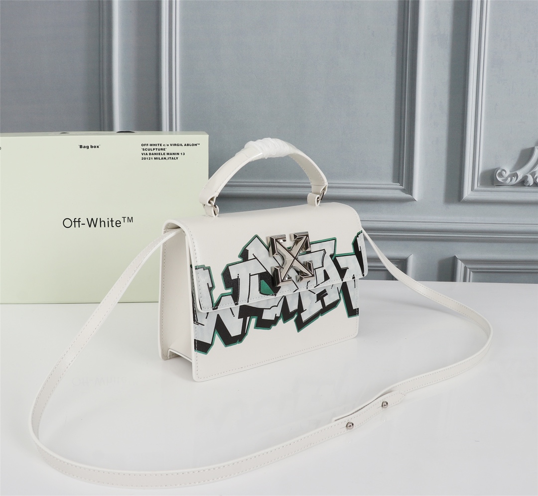 OFFWHITEオフホワイトバック偽物 限定セール低価 斜めがけ 本革 小さめ ロゴプリント ホワイト_2