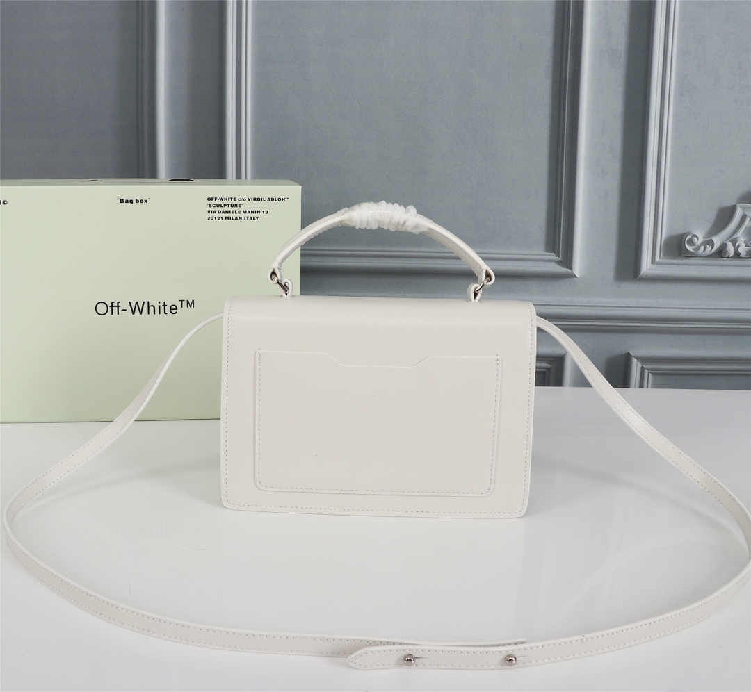 OFFWHITEオフホワイトバック偽物 限定セール低価 斜めがけ 本革 小さめ ロゴプリント ホワイト_3