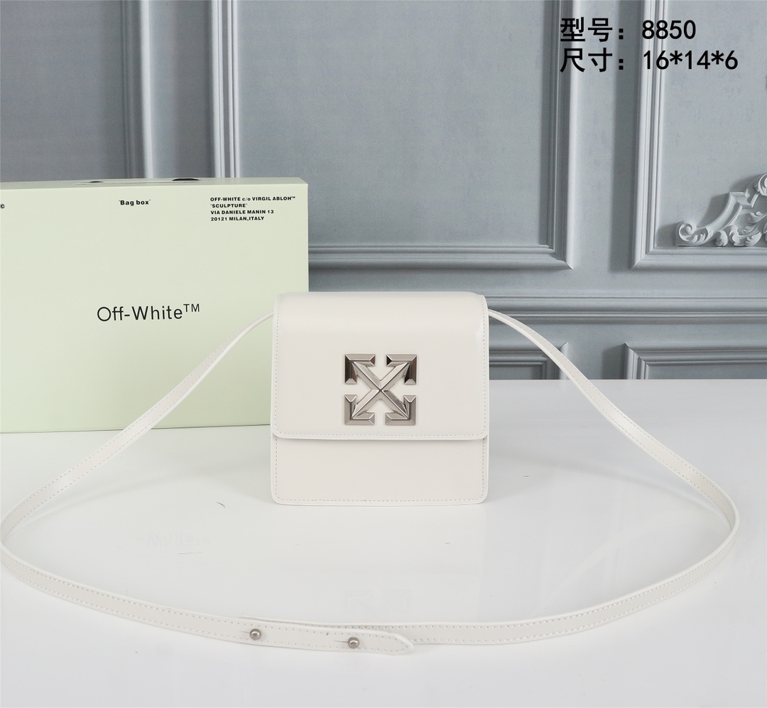 OFFWHITEオフホワイト バッグ ショルダースーパーコピー HOT 2024夏の定番 斜めがけバッグ  軽量 ミニバッグ レディース シンプル ホワイト_1