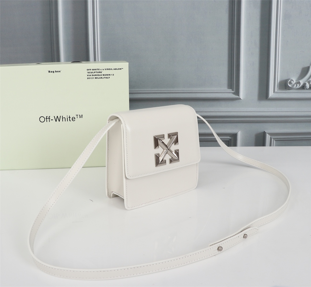 OFFWHITEオフホワイト バッグ ショルダースーパーコピー HOT 2024夏の定番 斜めがけバッグ  軽量 ミニバッグ レディース シンプル ホワイト_2