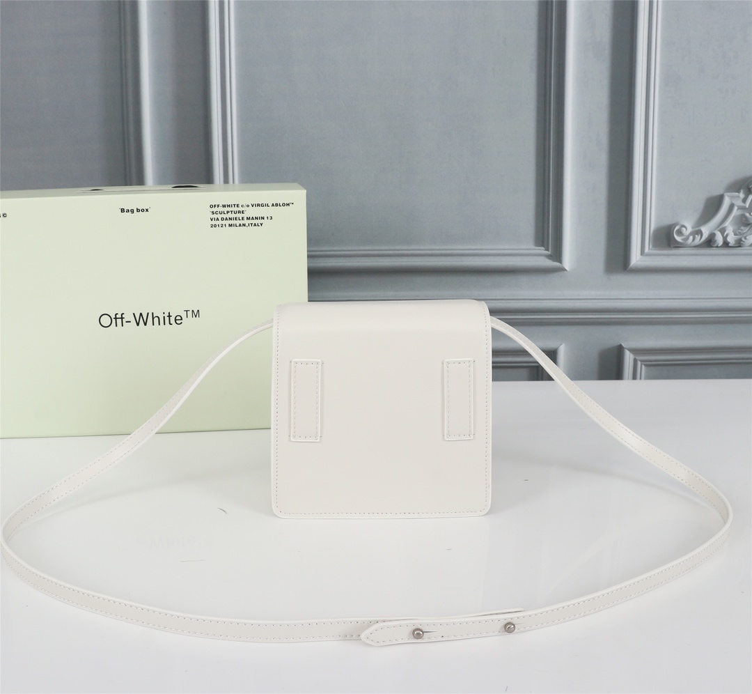 OFFWHITEオフホワイト チャーチ偽物 2024新登場の斜めがけバッグ ミニバッグ レディース プリント ホワイト_2