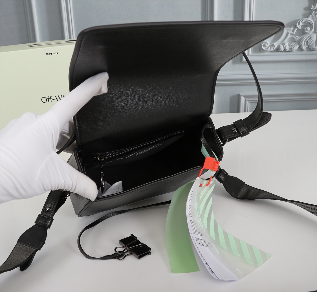 OFFWHITEオフホワイト ウエストバッグＮ級品 斜め掛け 持ちバッグ 黒い肩紐 レディース プリント 人気 レザー ブラック_9