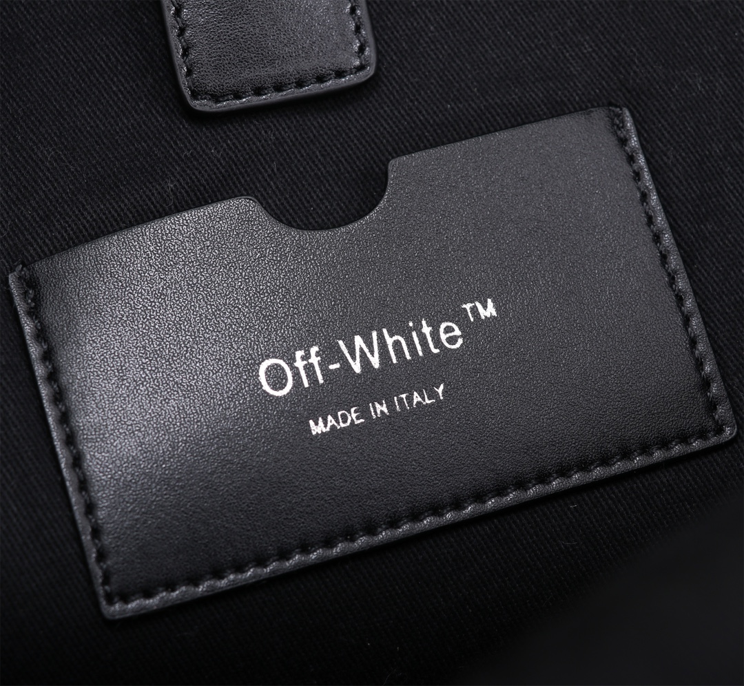 OFFWHITEオフホワイト クロスボディバッグコピー バックバッグ 大容量 通学 通勤 シンプル ブラック_8