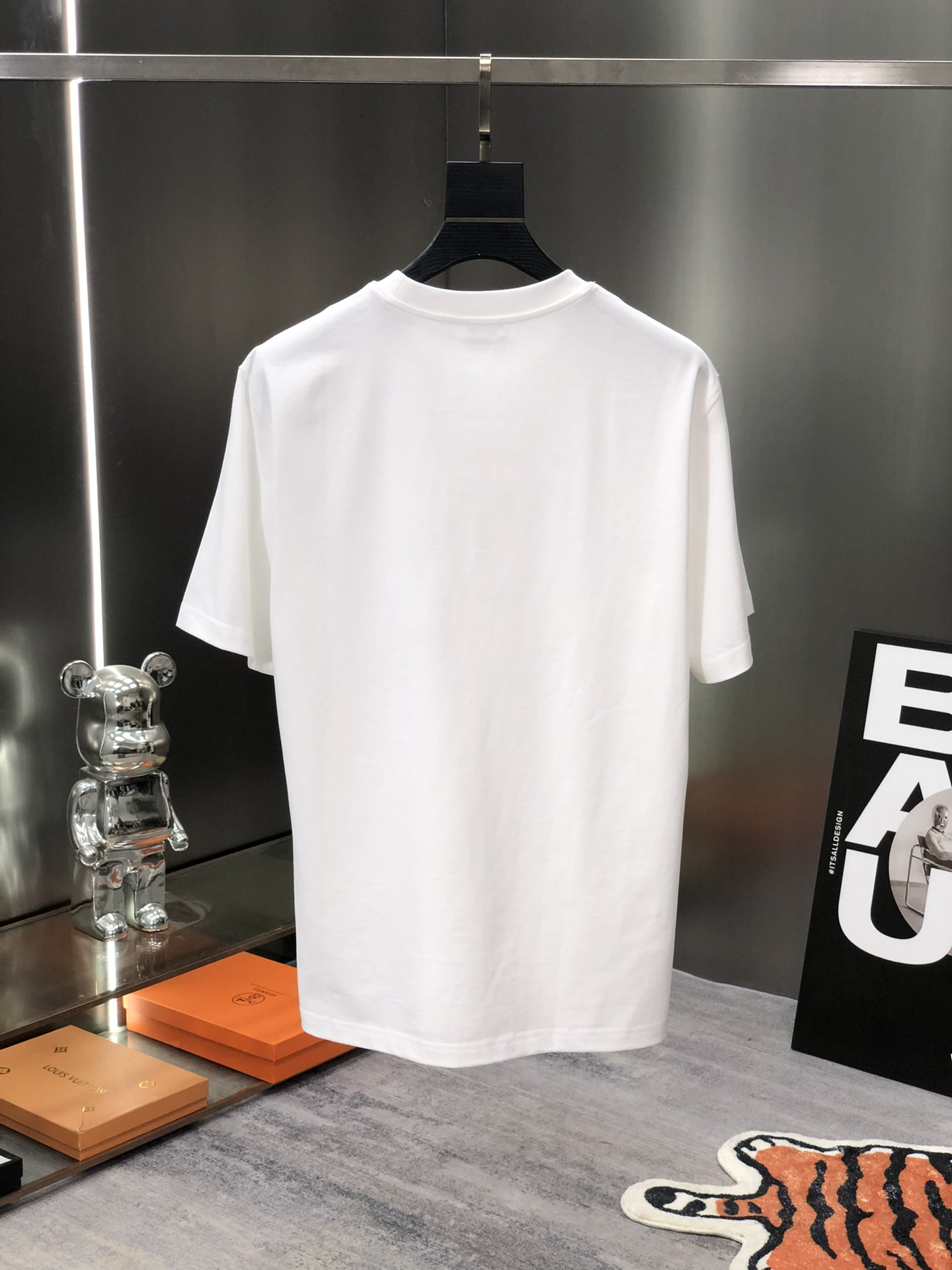 バーバリー 2024新作 コピー 半袖 Tシャツ コットン ホワイト 柔らかい 花柄_1