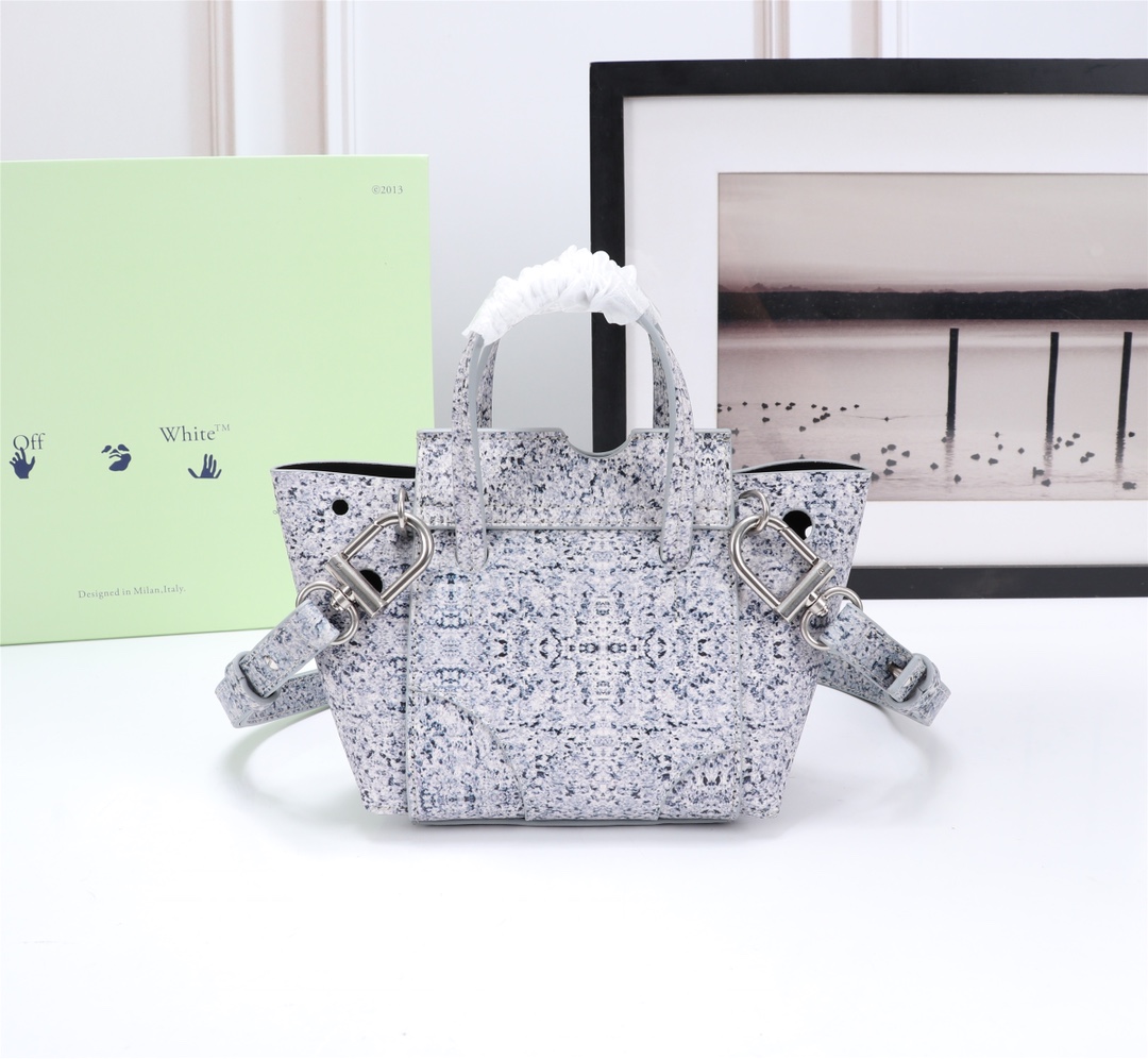 OFFWHITE[激安]オフホワイト リュック レディーススーパーコピー 持ちバッグ 斜め掛けバッグ レディース 大人気 花柄 グレイ_3
