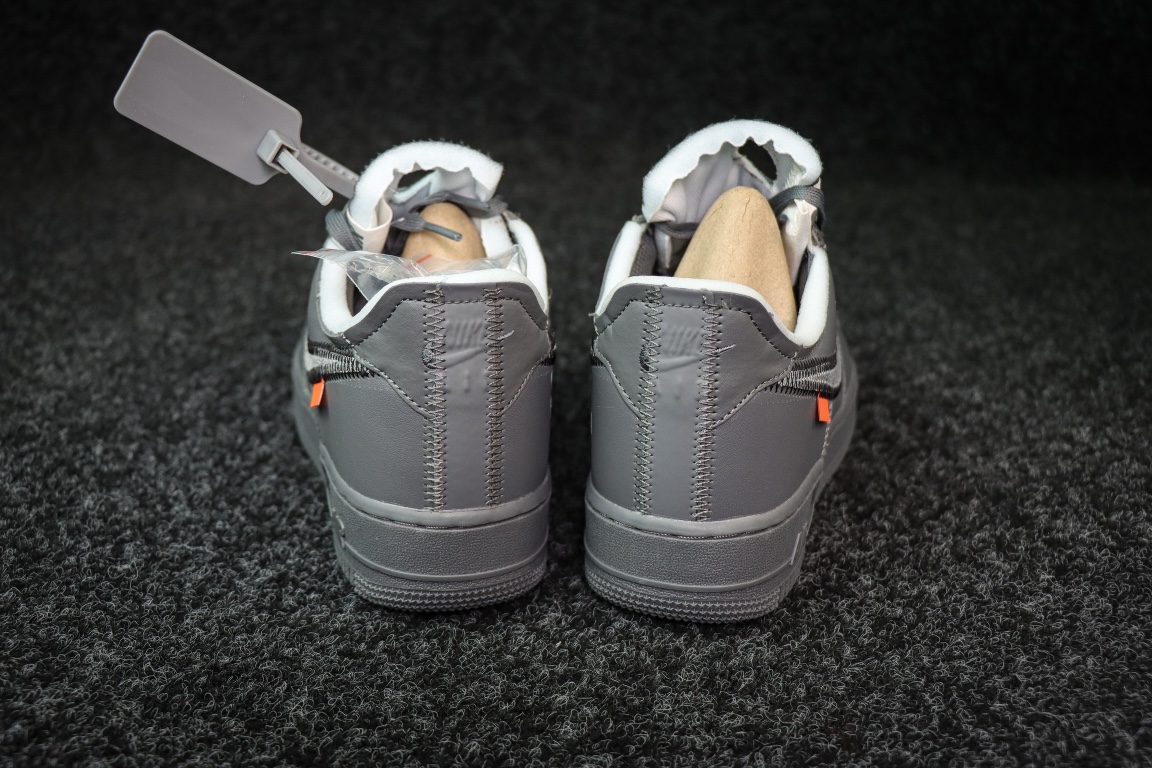 OFFWHITEオフホワイト 厚底スニーカー偽物 off-white x Air Forceコラボ スニーカー 運動 ランニング 人気 ブラック_4