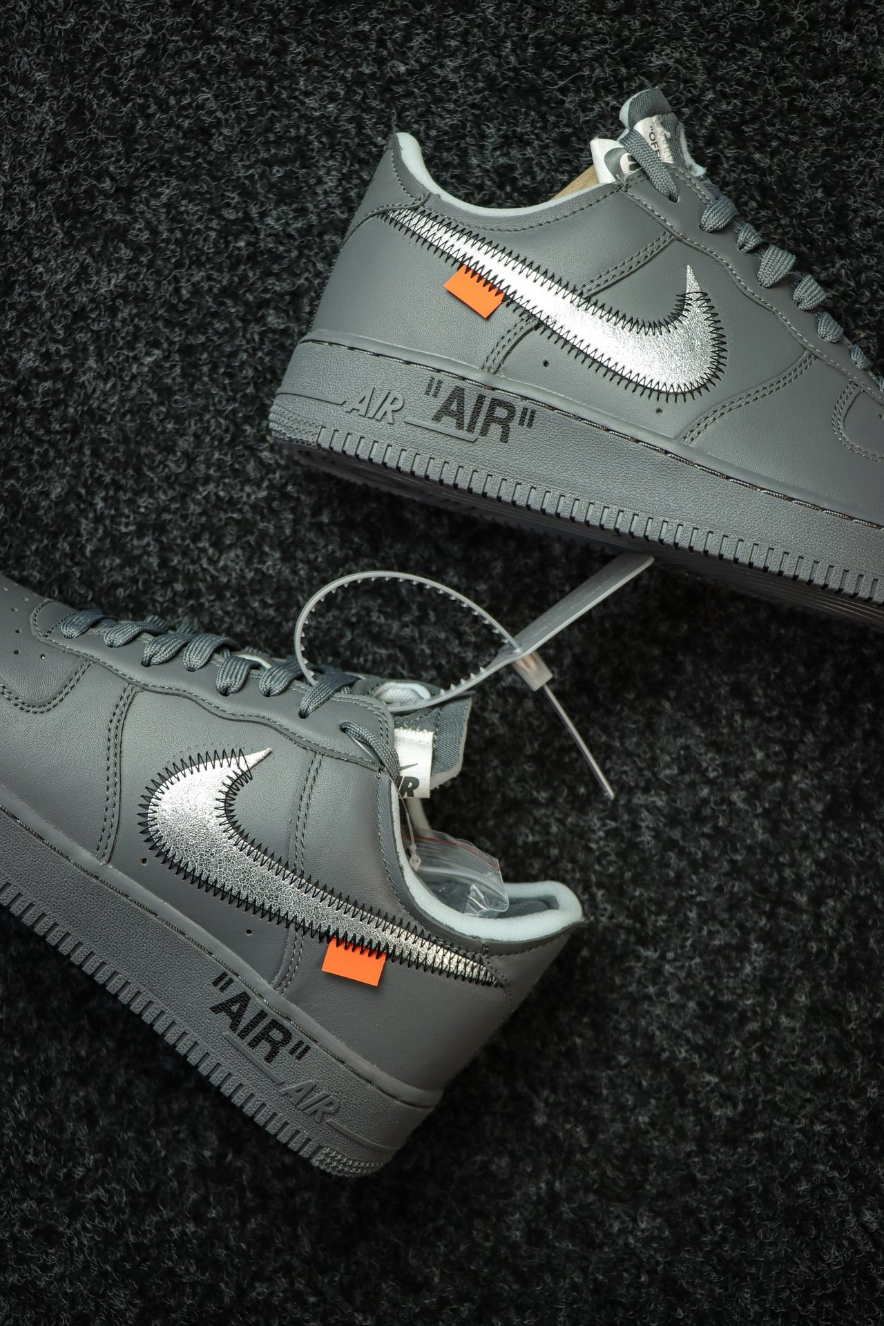 OFFWHITEオフホワイト 厚底スニーカー偽物 off-white x Air Forceコラボ スニーカー 運動 ランニング 人気 ブラック_6
