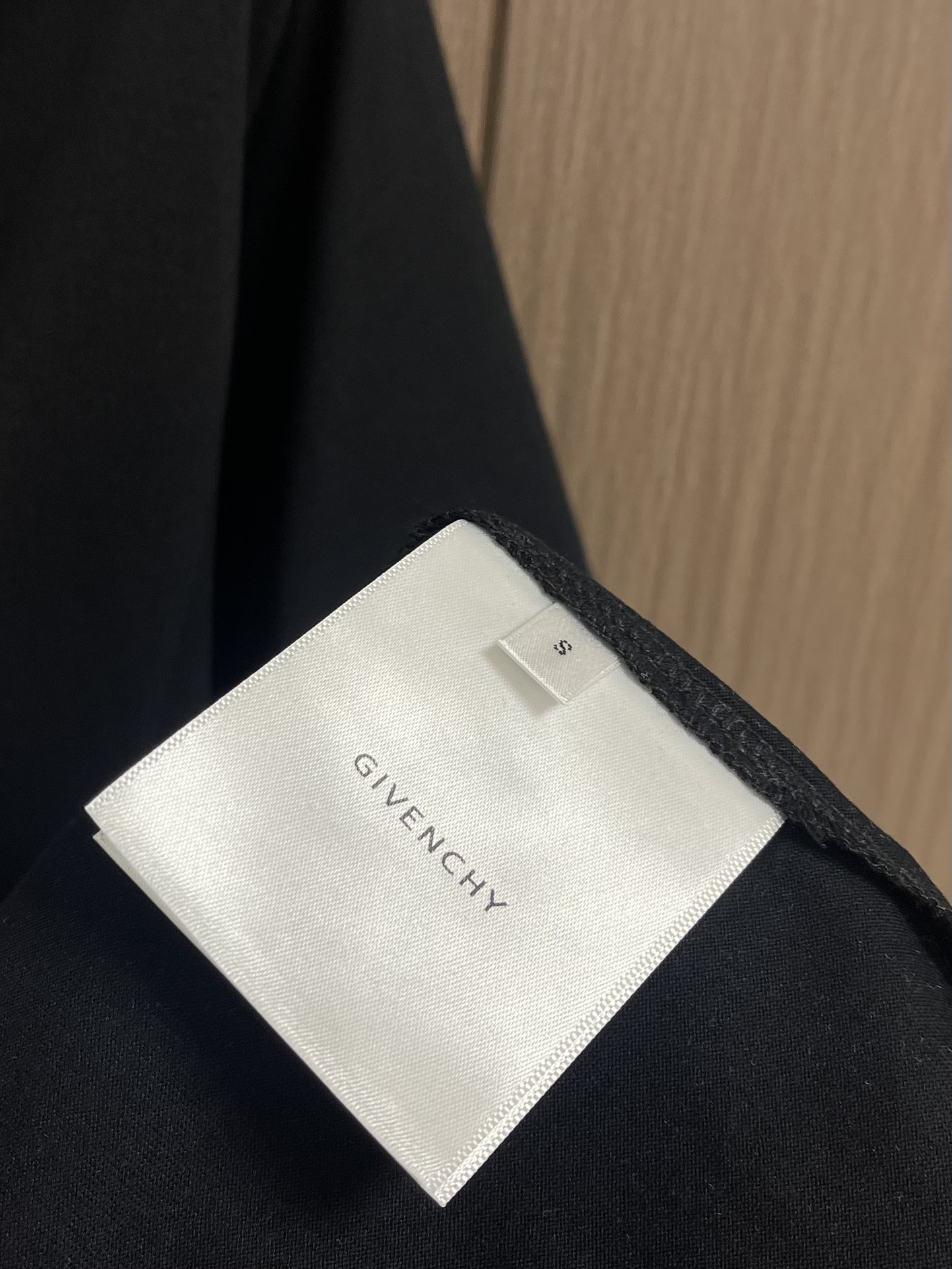 2024定番人気 ジバンシィ服激安通販 純綿 トップス tシャツ プリント 短袖 ファッション ブラック_9