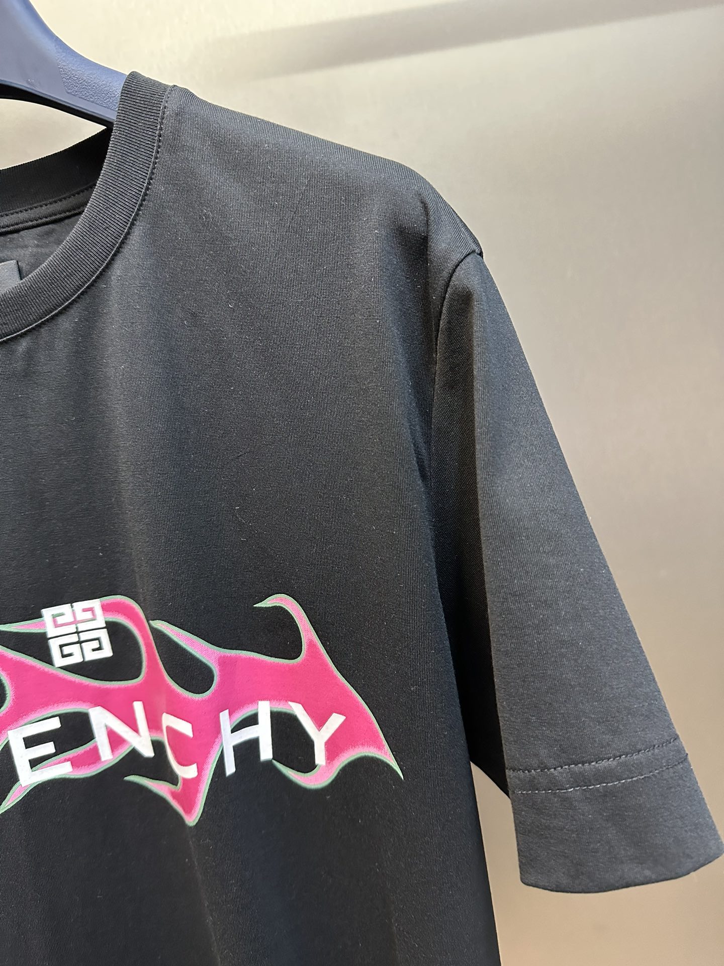 爽やかな ジバンシィ シャツＮ級品 純綿 トップス ロゴプリント 短袖Tシャツ 人気品 シンプル ブラック_3