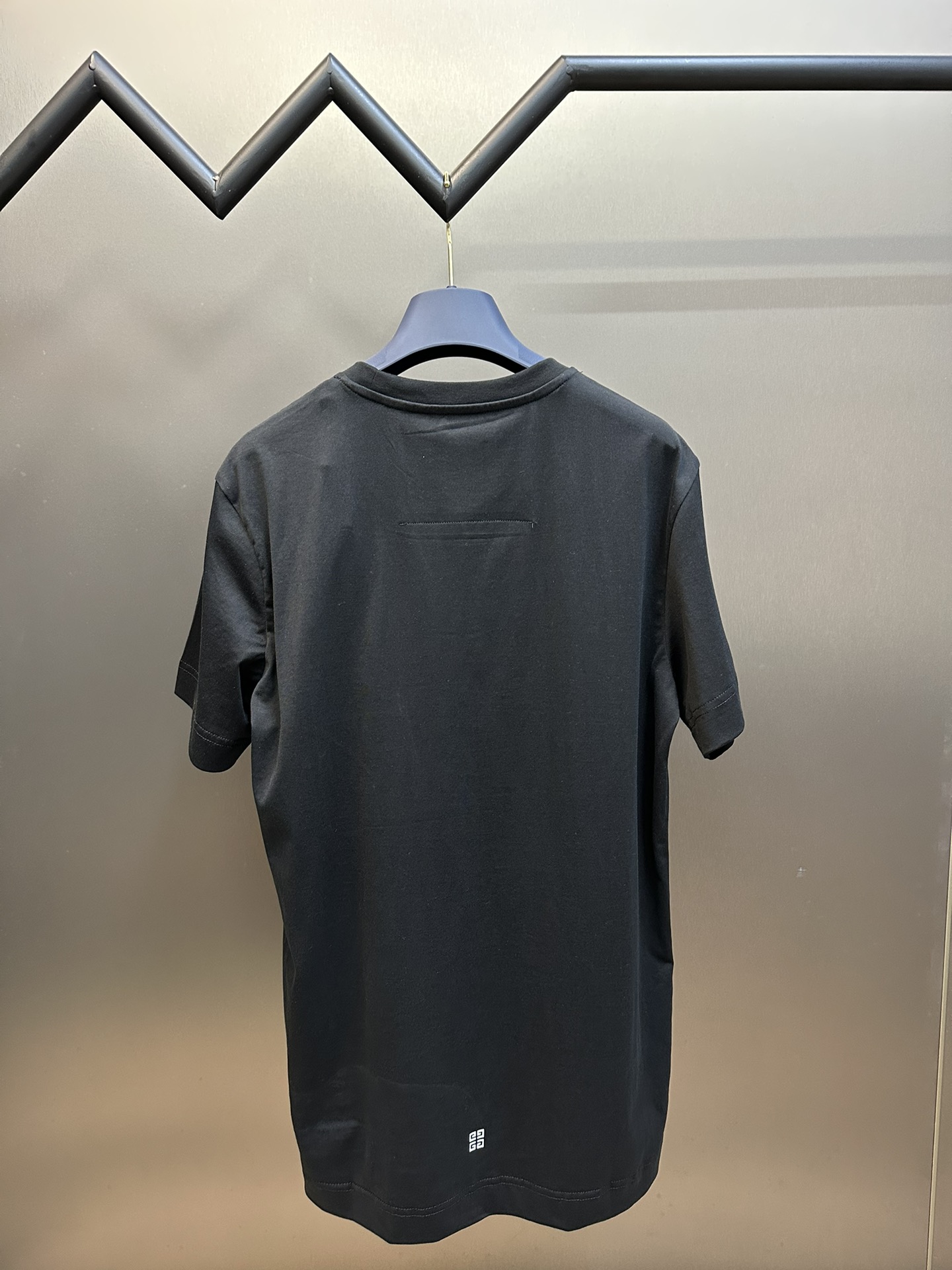 爽やかな ジバンシィ シャツＮ級品 純綿 トップス ロゴプリント 短袖Tシャツ 人気品 シンプル ブラック_4