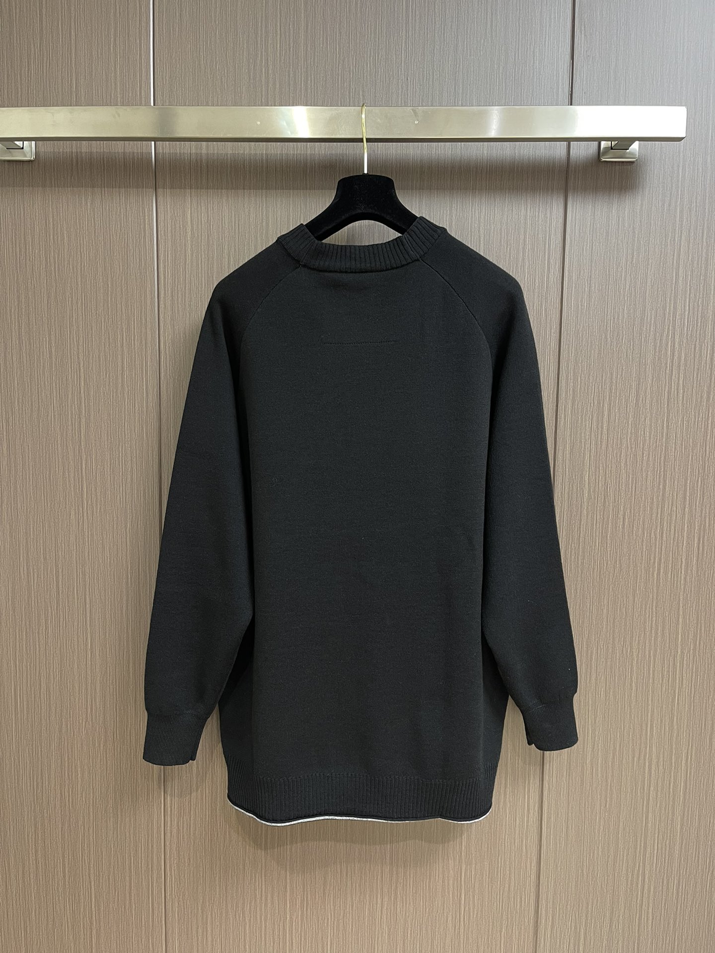 限定セール低価 ジバンシィ セーター偽物 ニット トップス シンプル アウター シンプル 柔らかい 鎖飾り ブラック_2