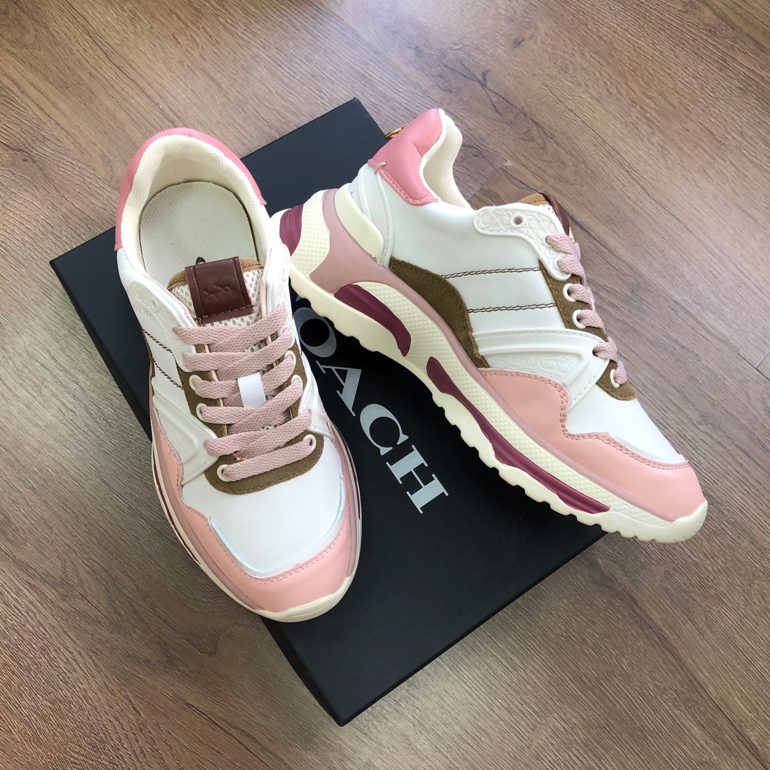 COACHコーチ シンガポール激安通販 ランニング 運動 スポーツシューズ 大人気 シンプル ファッション 大販売 ピンク_3
