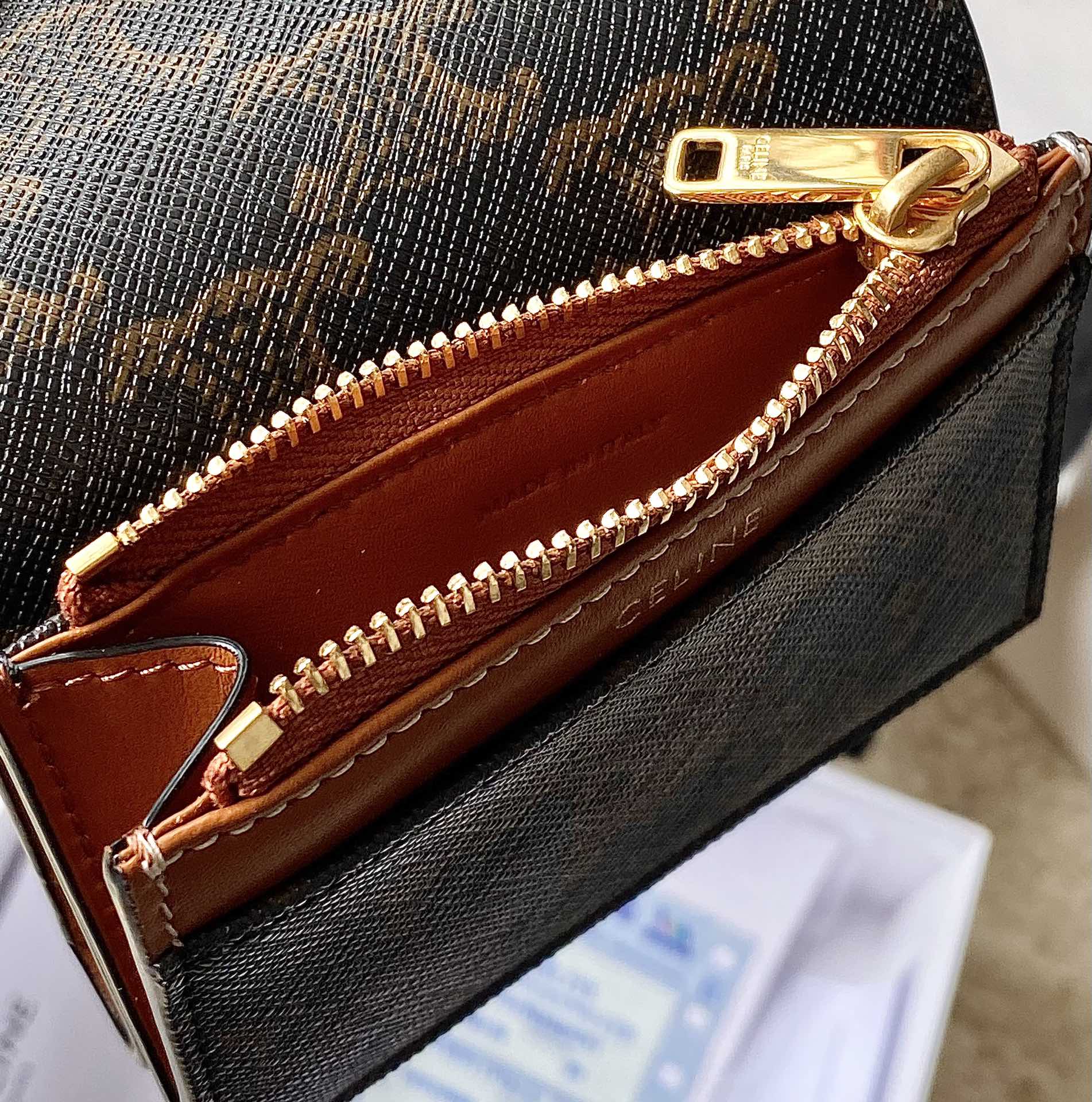 セリーヌバッグ おすすめＮ級品 財布 ショット 牛革 シンプル 三つ折り式 BOX型小銭入れ 4色可選_23