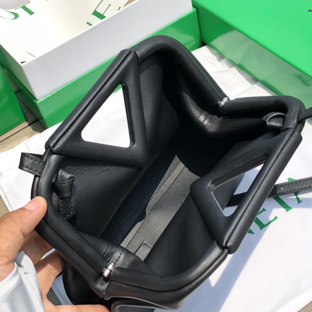 ボッテガ バッグ マウント激安通販 牛革 斜め掛けバッグ 持ちバッグ イタリア製 高級感 シンプル ブラック_5