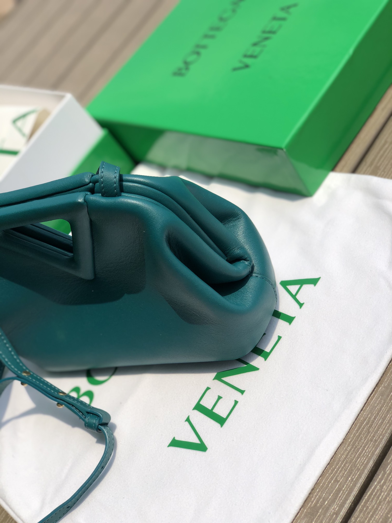 ボッテガ マザーズバッグ偽物 牛革 斜め掛けバッグ 持ちバッグ イタリア製 高級感 シンプル 紺碧色_3