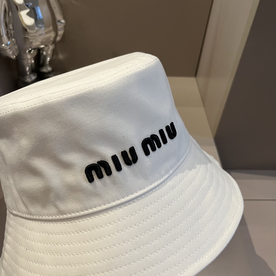 キャップ miumiuスーパーコピー キャップ バケットハット 漁師帽 トアウトドア帽子 紫外線対策 男女兼用 ホワイト_3