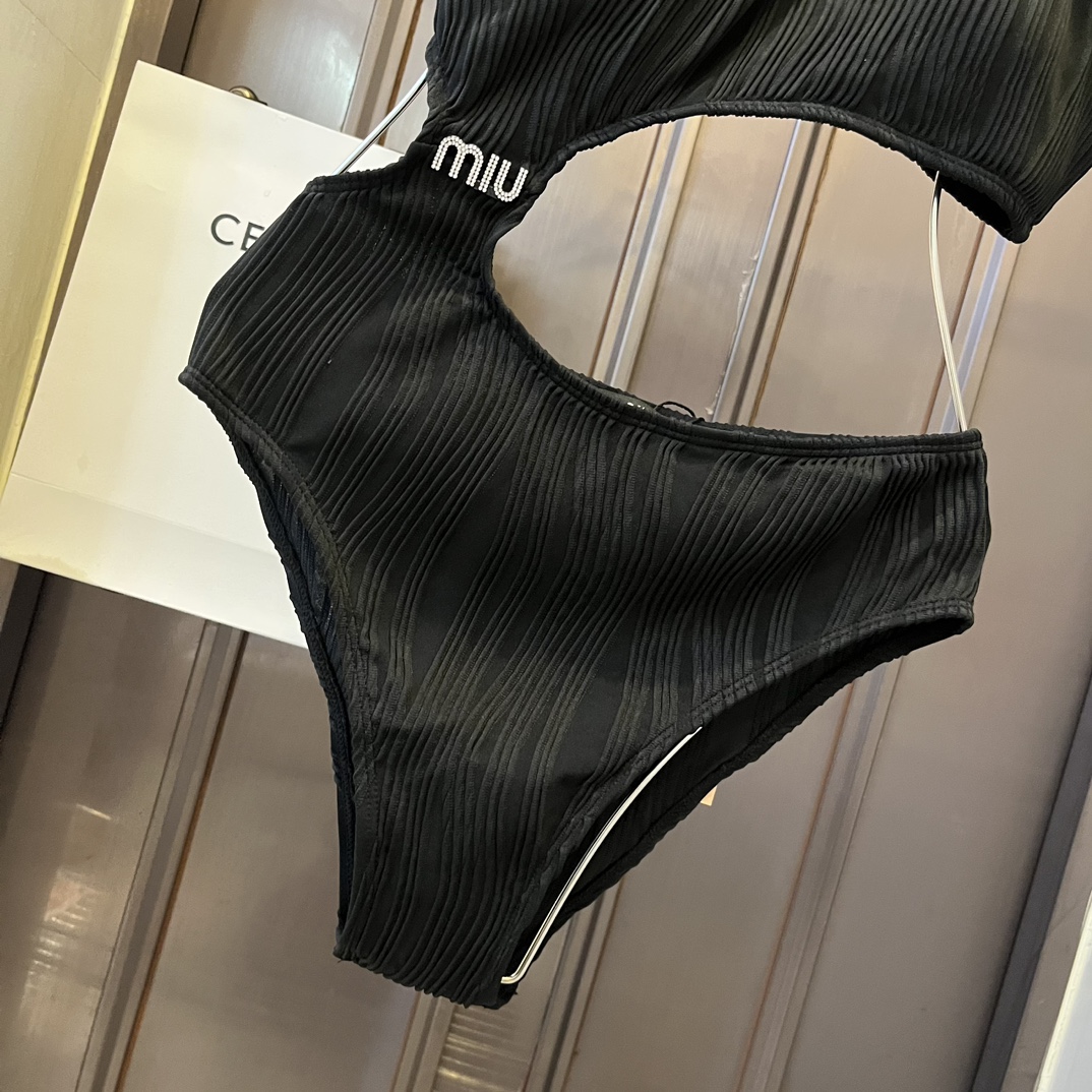 ミュウ服コピー レディース レトロ コレクション 水着 ワンピース ツイスト セクシー おしゃれ ブラック_4