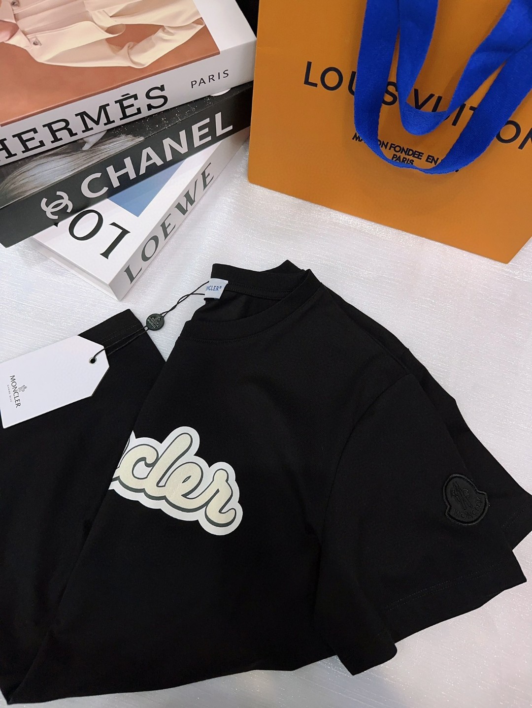 お買い得大人気 モンクレールtシャツサイズコピー 純綿 トップス 丸首 半袖 ロゴプリント 刺繍 ファッション ブラック_7