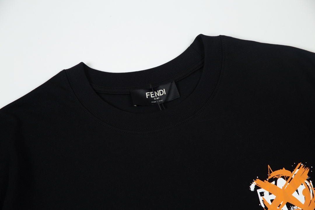 フェンディ n級品 コピー 半袖 Tシャツ コットン ブラック 柔らかい 花柄_2