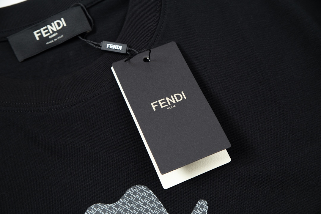 フェンディ n級品 コピー 半袖 Tシャツ コットン ブラック 柔らかい 花柄_3