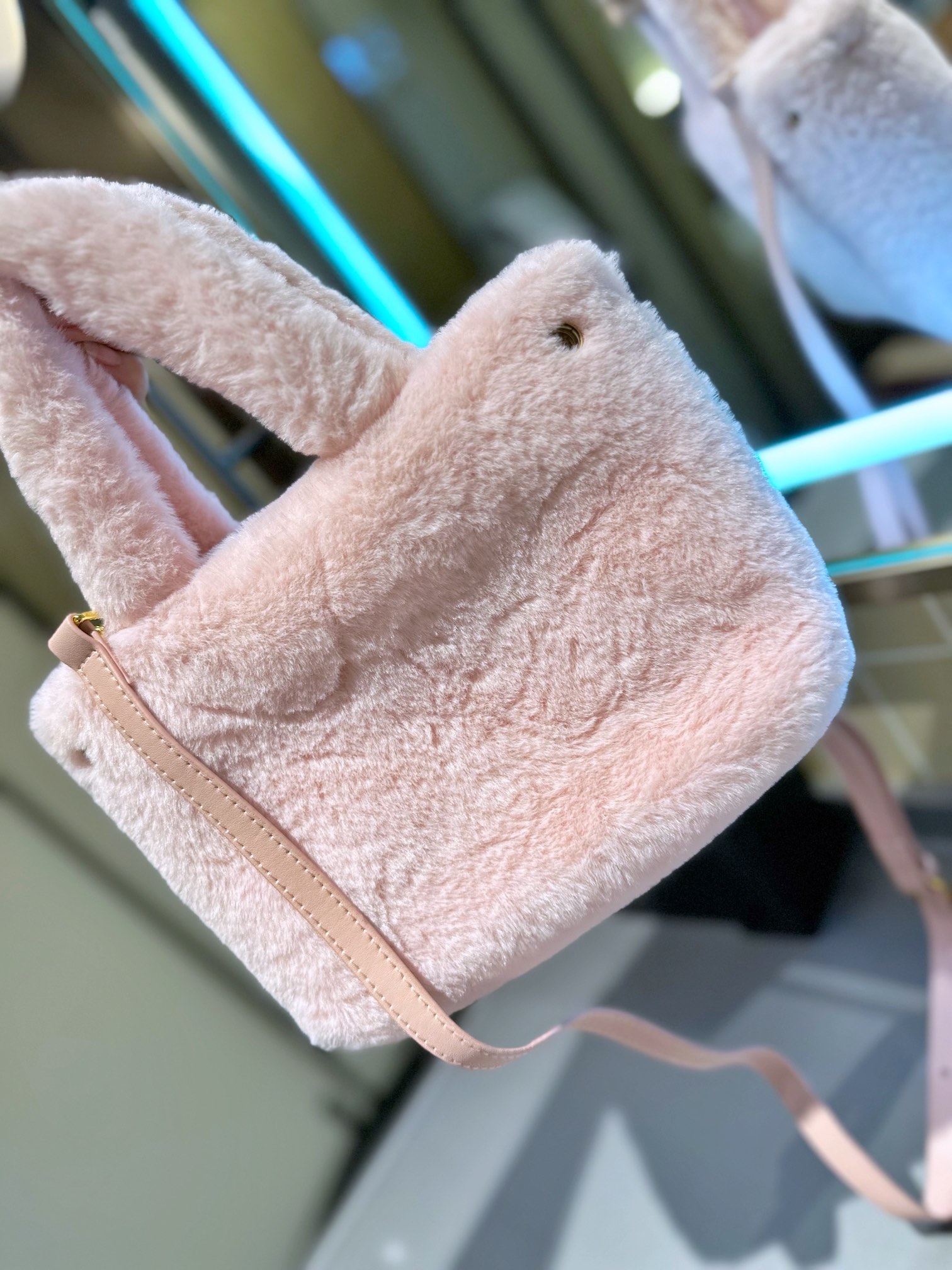 miumiu ハンドバッグ激安通販 可愛い 通勤 持ちバッグ もこもこ 小さめ ミニトート 秋冬 レディース ピンク_8